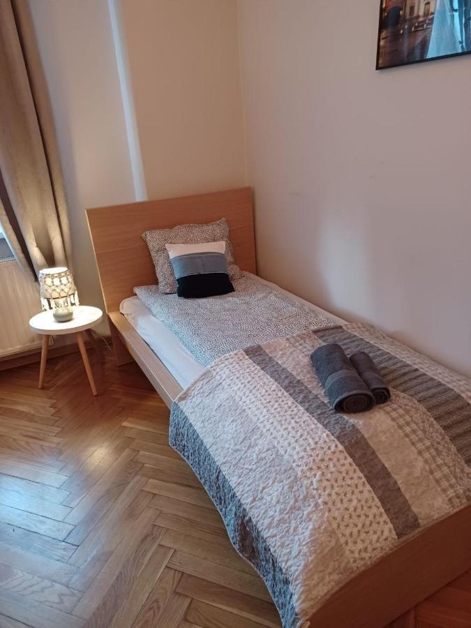 Real Vip Hostel Krakow Ngoại thất bức ảnh